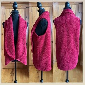 Sherpa-Style Open Front Hi-Low Vest with Pockets (L)